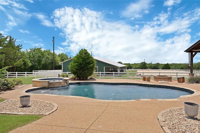 411 N Oak Branch Road, Waxahachie TX 75167 - Photo 3