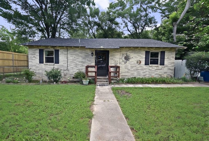 411 N Winnsboro Street, Quitman TX 75783