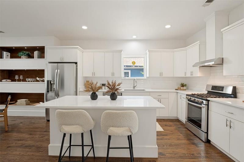916 S Montreal Avenue, Dallas TX 75208 - Photo 8