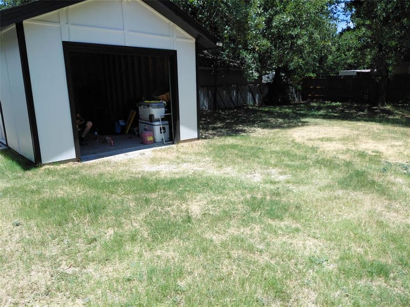 636 Clearfield Road, Dallas TX 75217 - Photo 7