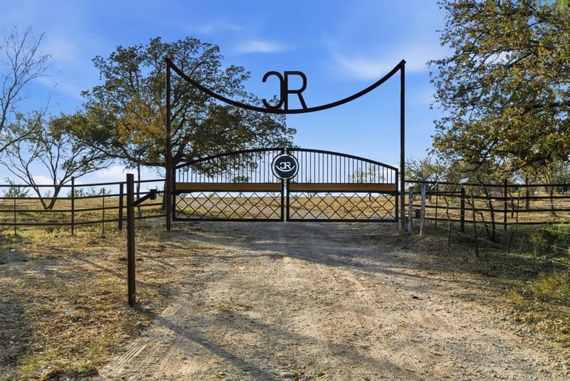 3035 County Road 162, Stephenville TX 76401 - Photo 29