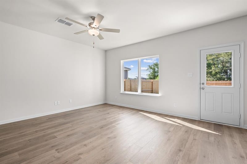 8441 White Wolf Drive, Ponder TX 76259 - Photo 6