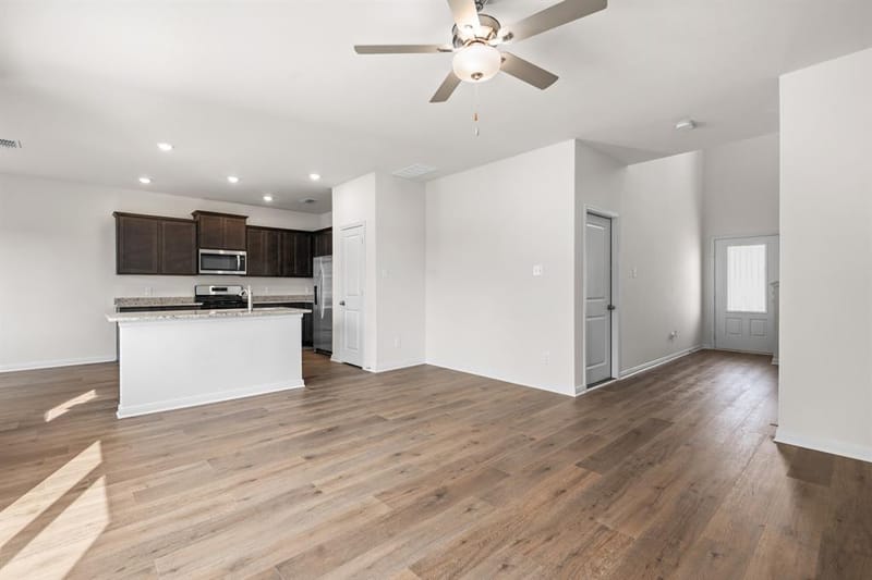 8441 White Wolf Drive, Ponder TX 76259 - Photo 5