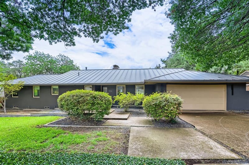 7236 Meadow Lake Avenue, Dallas TX 75214 - Photo 5
