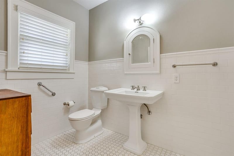 2041 Hawthorne Avenue, Fort Worth TX 76110 - Photo 23
