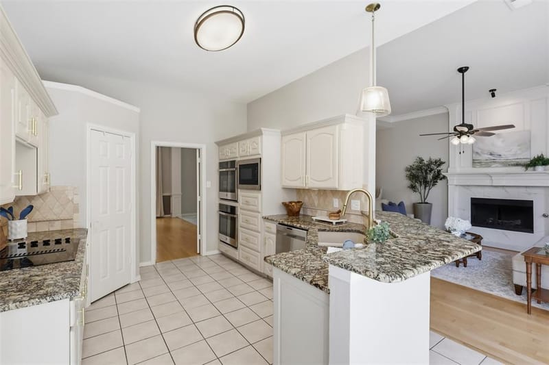 6207 Millwood Court, Arlington TX 76016 - Photo 14