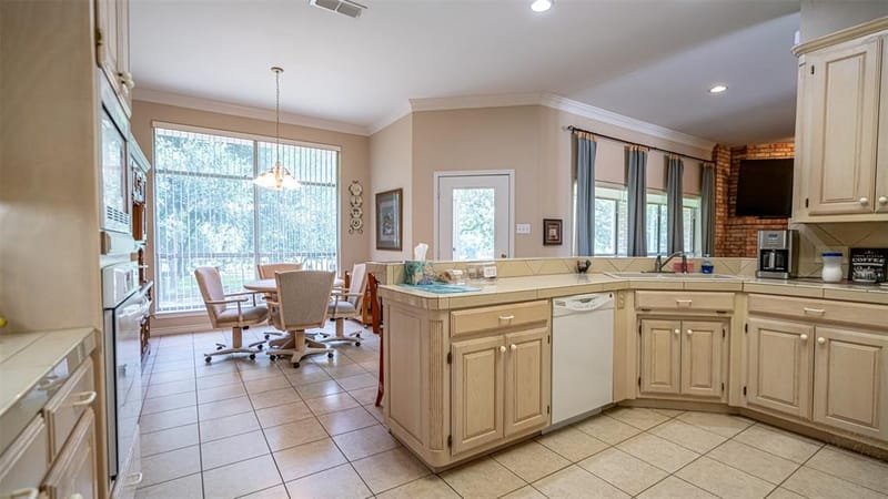 9031 Bontura Road, Granbury TX 76049 - Photo 37