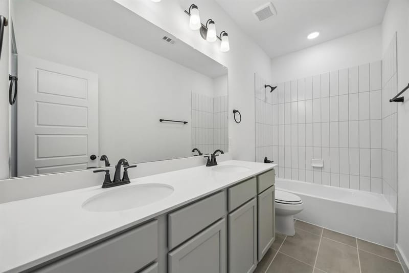 1609 Briscoe Drive, Benbrook TX 76126 - Photo 21