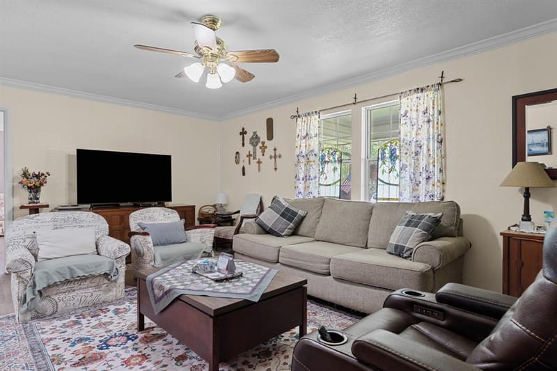 236 Circle Drive, Point TX 75472 - Photo 4