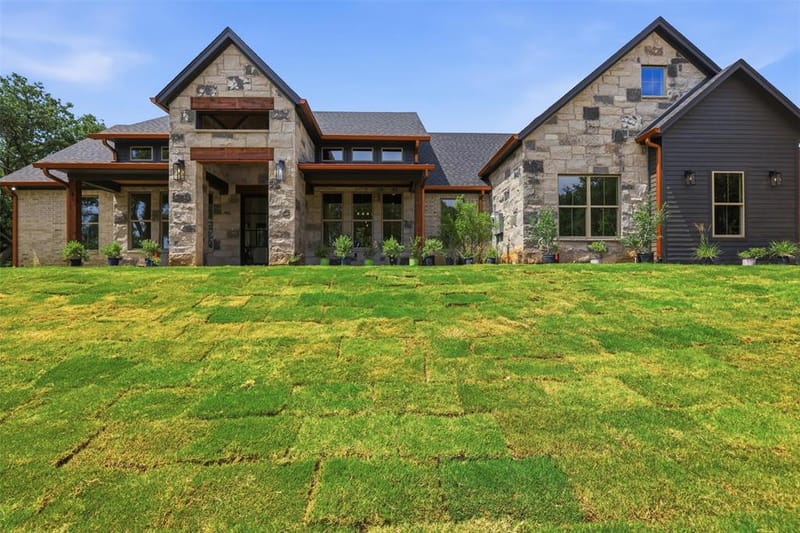 273 Martin Drive, Granbury TX 76049 - Photo 4