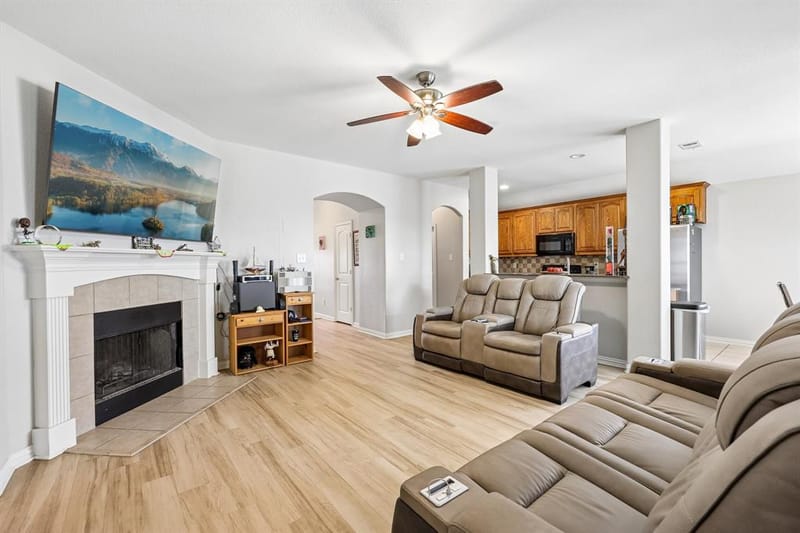 117 Brook Hollow Lane, Red Oak TX 75154 - Photo 6
