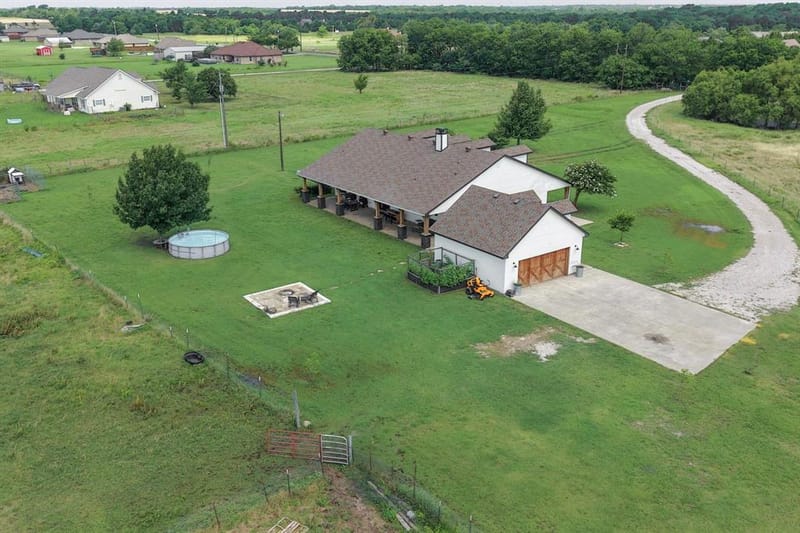 4689 County Road 2720, Caddo Mills TX 75135 - Photo 38