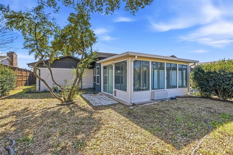 1813 Crockett Street, Garland TX 75042 - Photo 28