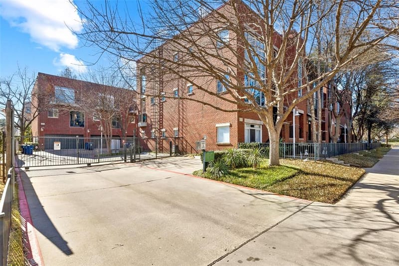 4241 Rawlins Street # 14, Dallas TX 75219 - Photo 30