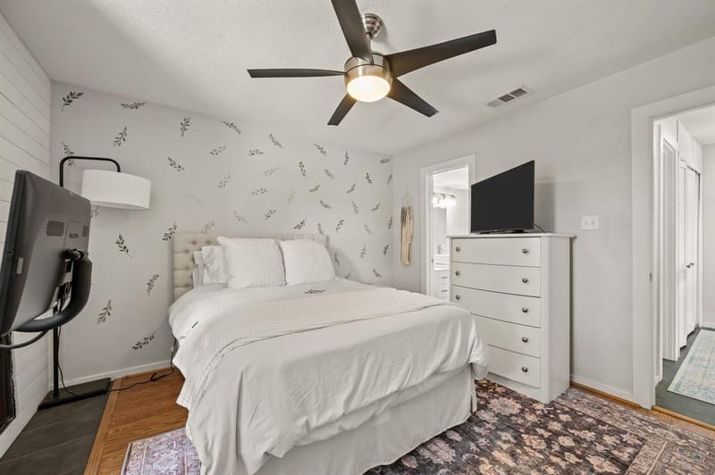 5740 Martel Avenue # A13, Dallas TX 75206 - Photo 13