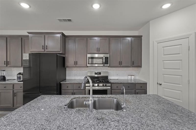 1504 Shire Drive, Aubrey TX 76227 - Photo 12