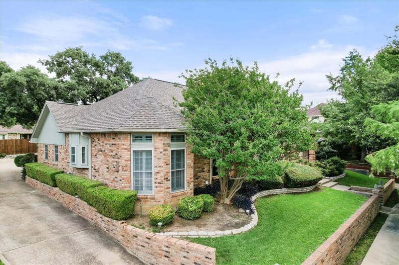 705 Kyle Drive, Arlington TX 76011 - Photo 3