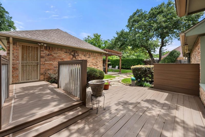 705 Kyle Drive, Arlington TX 76011 - Photo 32