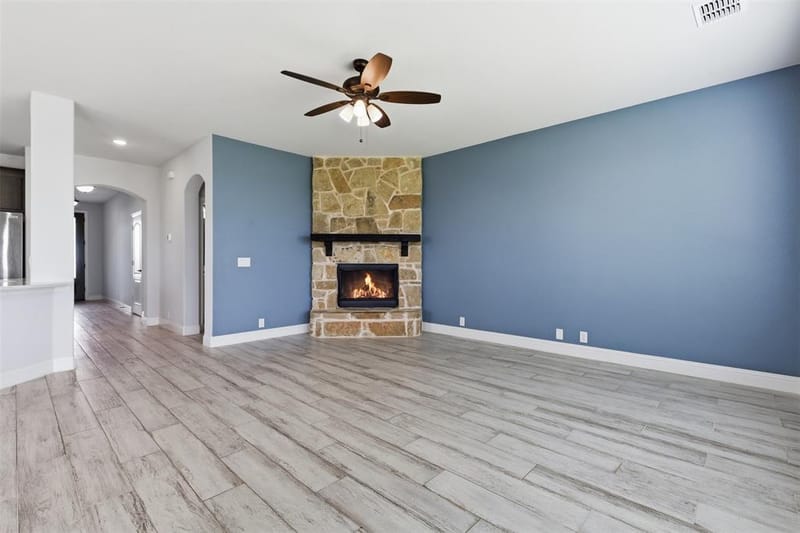 229 Prairie Dog Drive, Godley TX 76044 - Photo 12