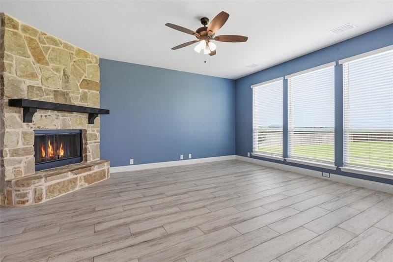 229 Prairie Dog Drive, Godley TX 76044 - Photo 11