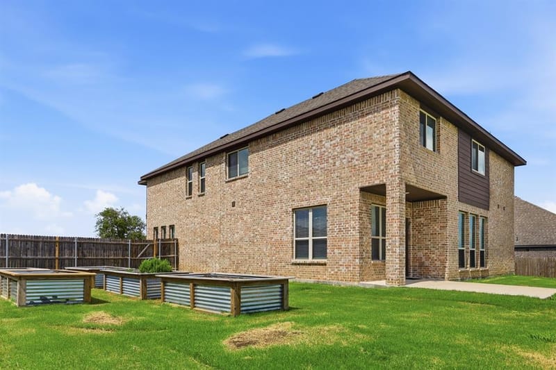 229 Prairie Dog Drive, Godley TX 76044 - Photo 4