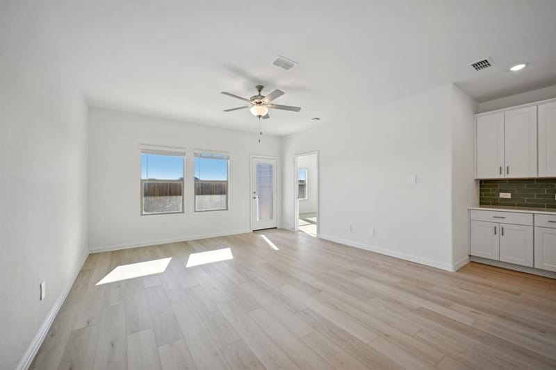 210 Winchester Hill Lane, Princeton TX 75071 - Photo 11