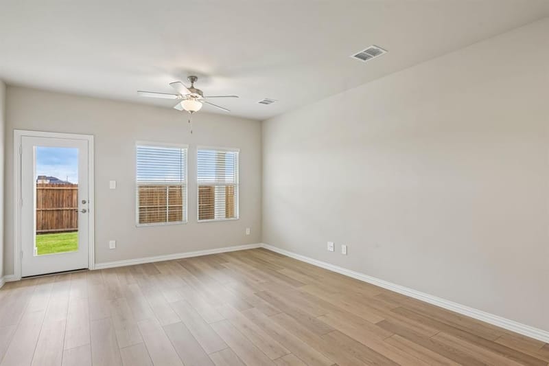 208 Winchester Hill Lane, Princeton TX 75071 - Photo 13
