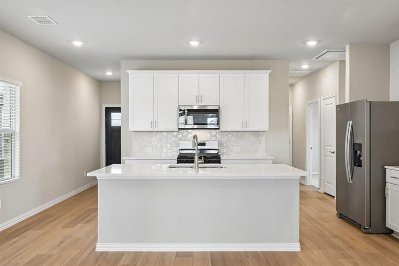 208 Winchester Hill Lane, Princeton TX 75071 - Photo 5