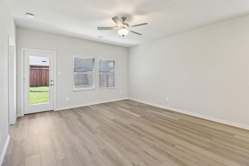 216 Winchester Hill Lane, Princeton TX 75071 - Photo 6