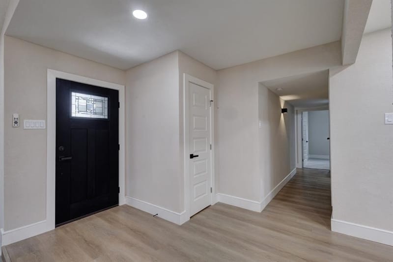 1209 Overdowns Drive, Plano TX 75023 - Photo 3