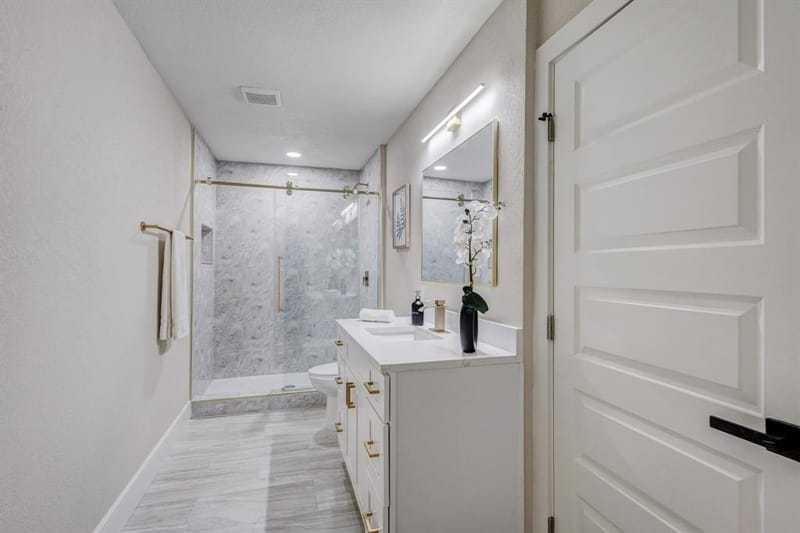 1209 Overdowns Drive, Plano TX 75023 - Photo 11