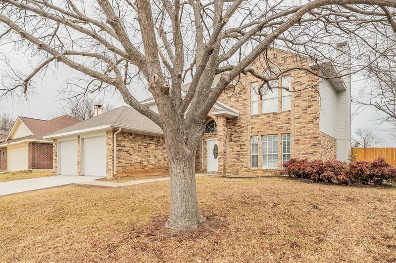 1411 Prentice Street, Arlington TX 76018 - Photo 2