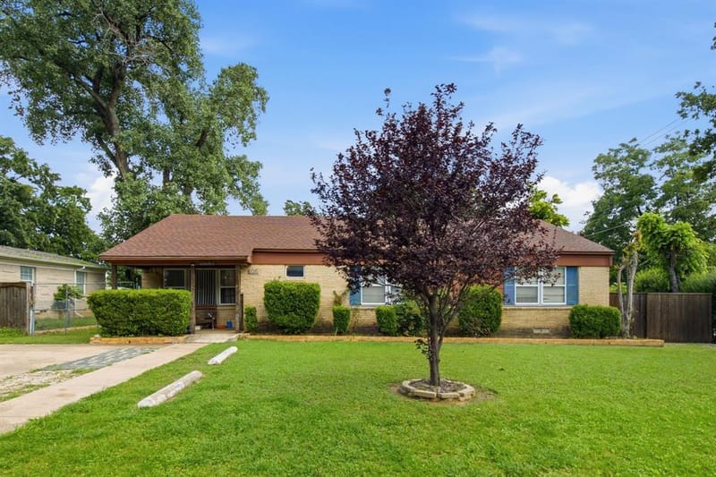 605 W 8th Street, Irving TX 75060 - Photo 2