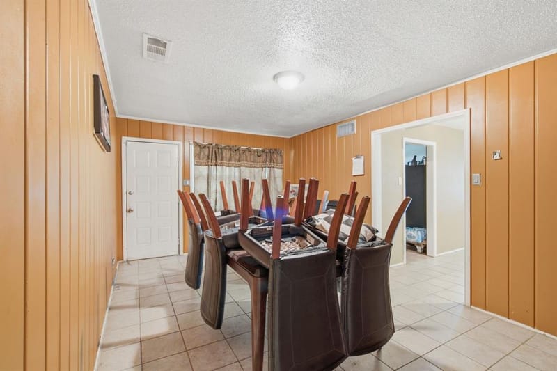 605 W 8th Street, Irving TX 75060 - Photo 6