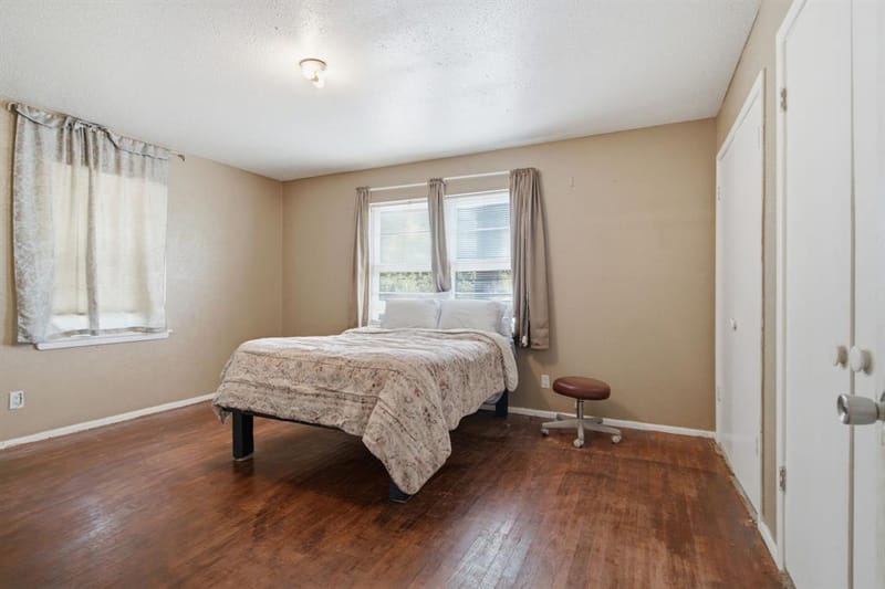 605 W 8th Street, Irving TX 75060 - Photo 11
