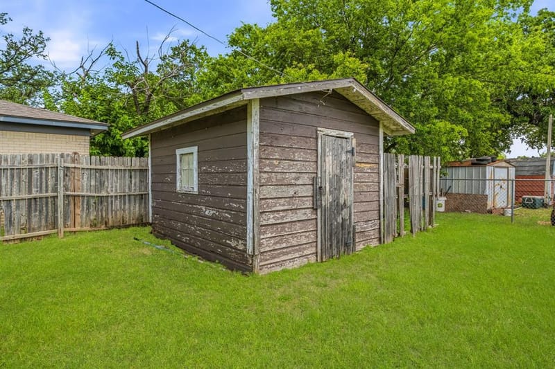 613 Crestview Drive, Granbury TX 76048 - Photo 21