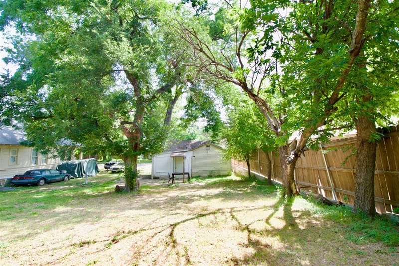 1610 N 10th Street, Waco TX 76707 - Photo 17