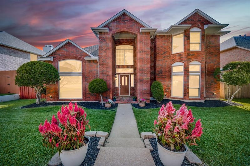 5013 Ridgecrest Drive, The Colony TX 75056 - Photo 2