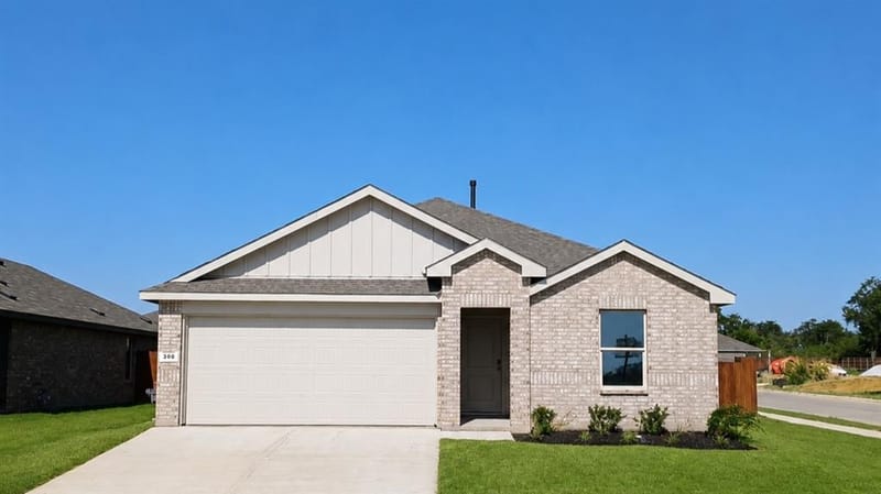 300 TRAIL Court, Keene TX 76059