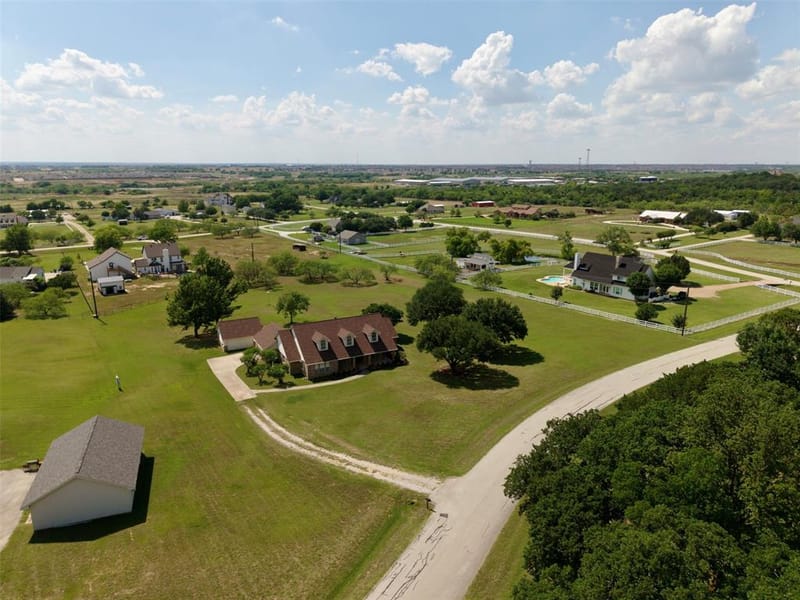 902 W Pioneer Circle, Argyle TX 76226 - Photo 24