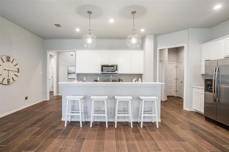 6829 Canyon Rock, Benbrook TX 76126 - Photo 9