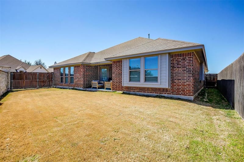6829 Canyon Rock, Benbrook TX 76126 - Photo 31