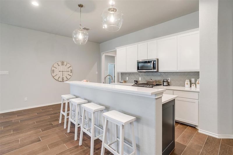 6829 Canyon Rock, Benbrook TX 76126 - Photo 8