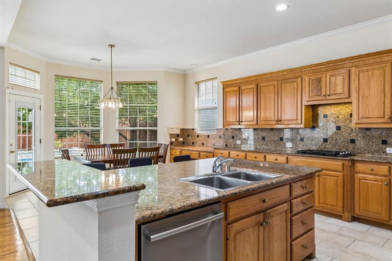 3809 Brookfield Drive, Plano TX 75025 - Photo 6