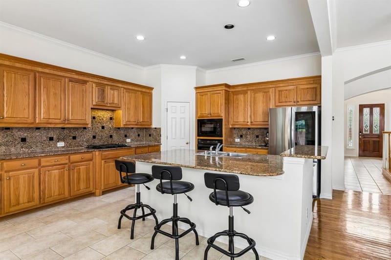 3809 Brookfield Drive, Plano TX 75025 - Photo 4