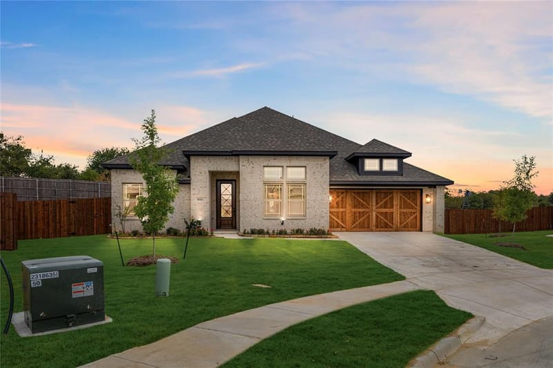 1044 Quincy Drive, Red Oak TX 75154 - Photo 2