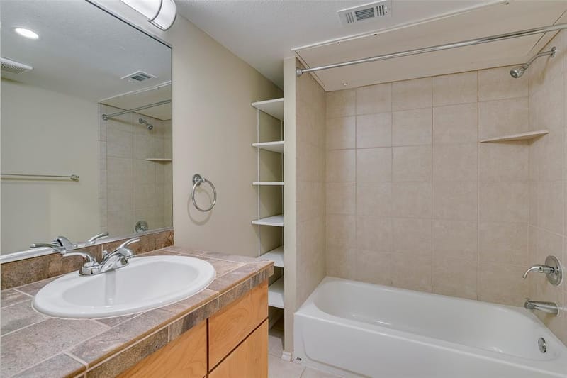 4616 W Lovers Lane # 205, Dallas TX 75209 - Photo 16