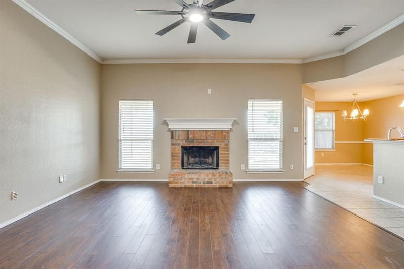 1032 Kingfish Drive, Burleson TX 76028 - Photo 10
