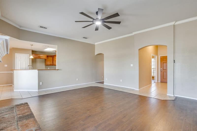 1032 Kingfish Drive, Burleson TX 76028 - Photo 11