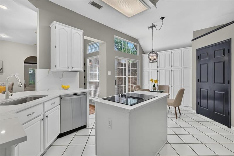 3208 Village Oak Drive, Arlington TX 76017 - Photo 14